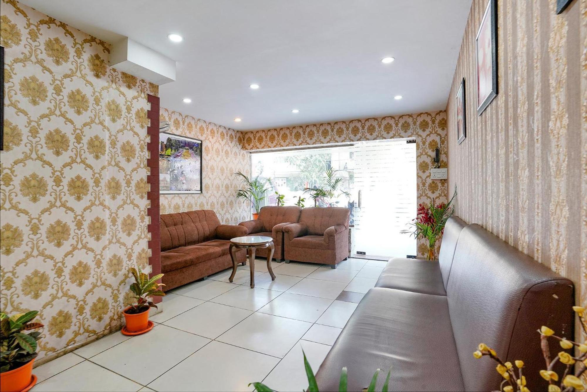 Hotel Gargi Deluxe Pune Zewnętrze zdjęcie