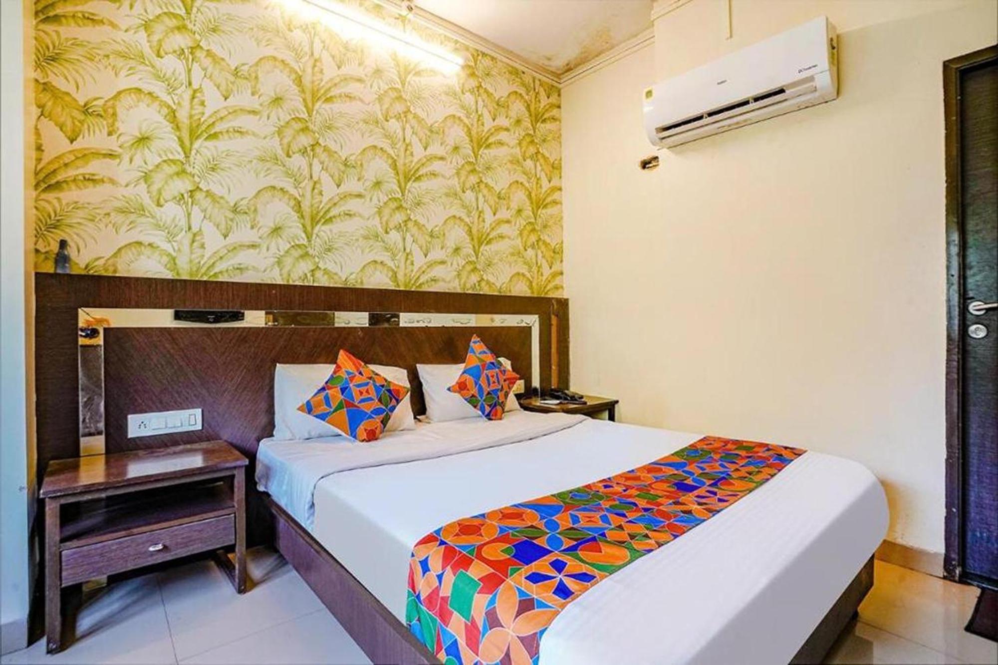 Hotel Gargi Deluxe Pune Zewnętrze zdjęcie