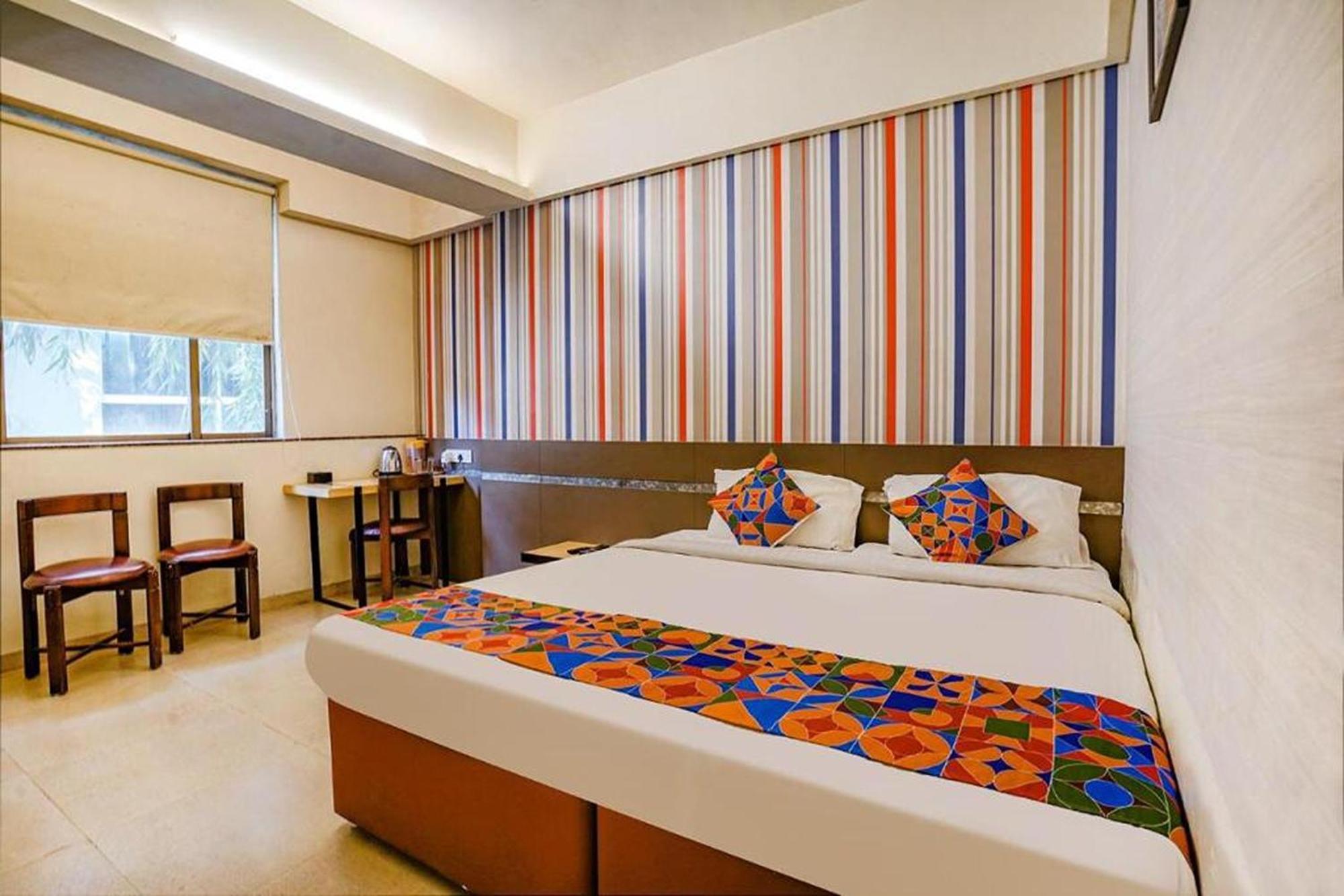 Hotel Gargi Deluxe Pune Zewnętrze zdjęcie