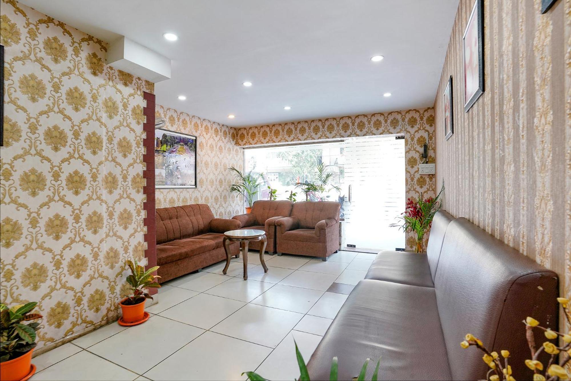 Hotel Gargi Deluxe Pune Zewnętrze zdjęcie