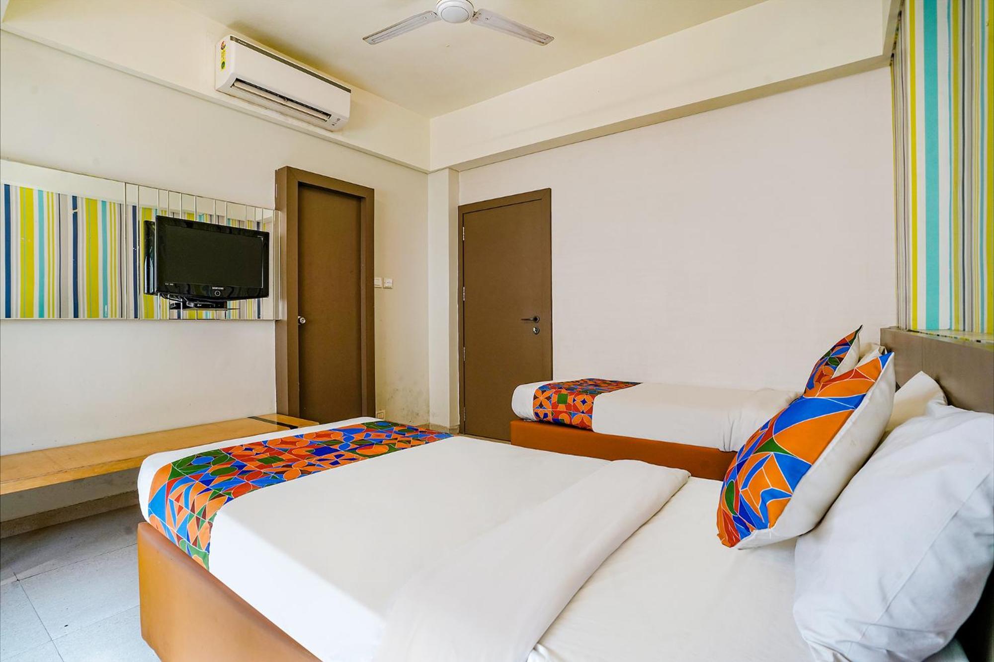 Hotel Gargi Deluxe Pune Zewnętrze zdjęcie