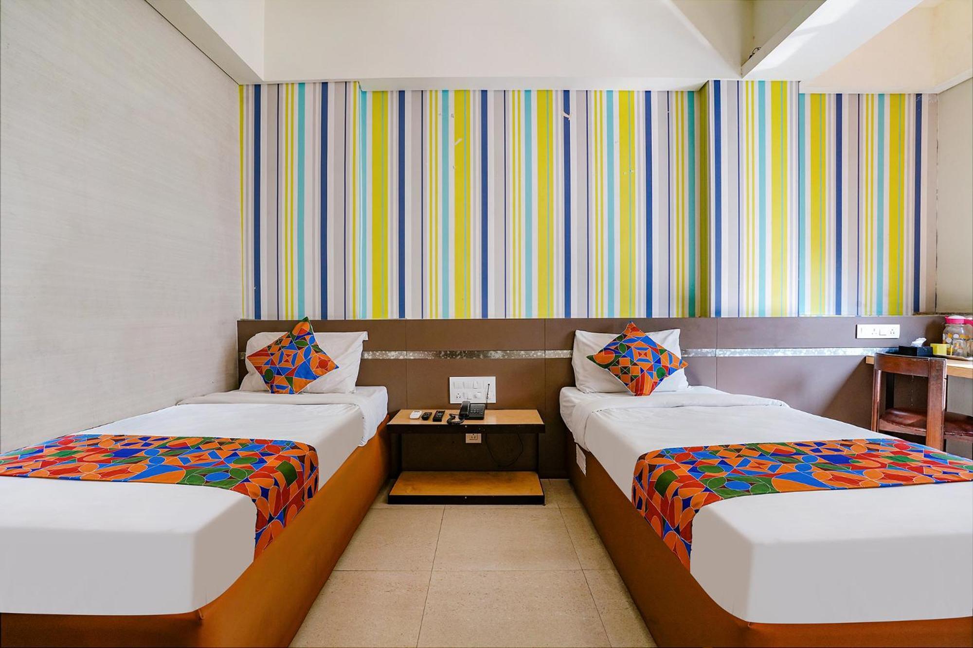 Hotel Gargi Deluxe Pune Zewnętrze zdjęcie